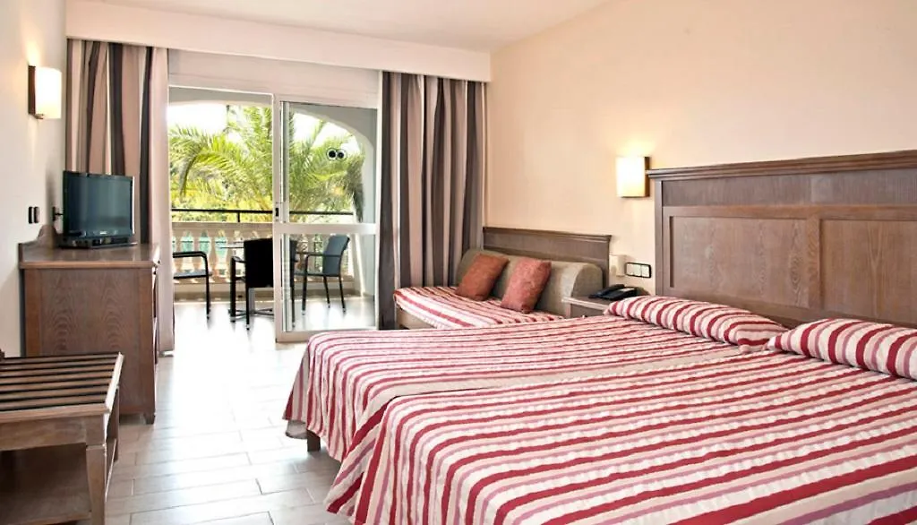 Hotel Beachclub Font De Sa Cala