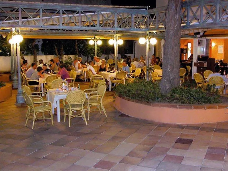 Hotel Beachclub Font De Sa Cala Espagne